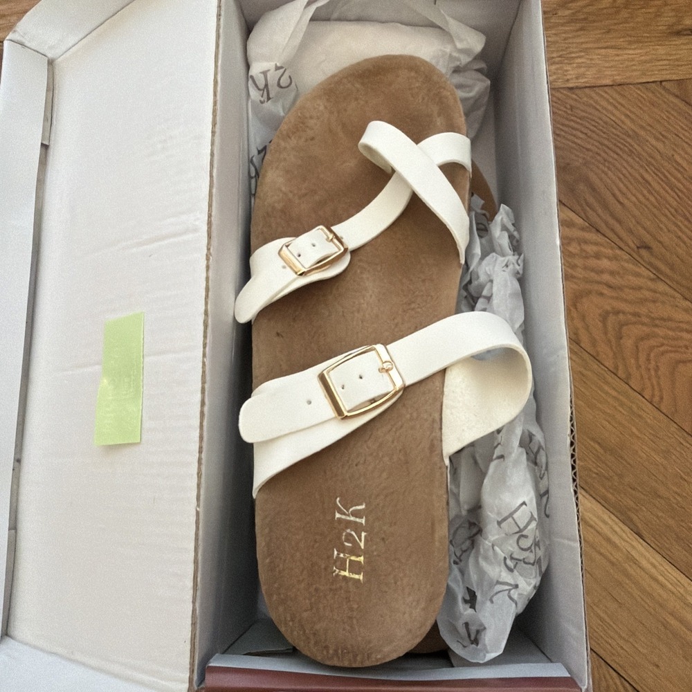 H2K Women's Sandals US‎ Size 7 White Straps